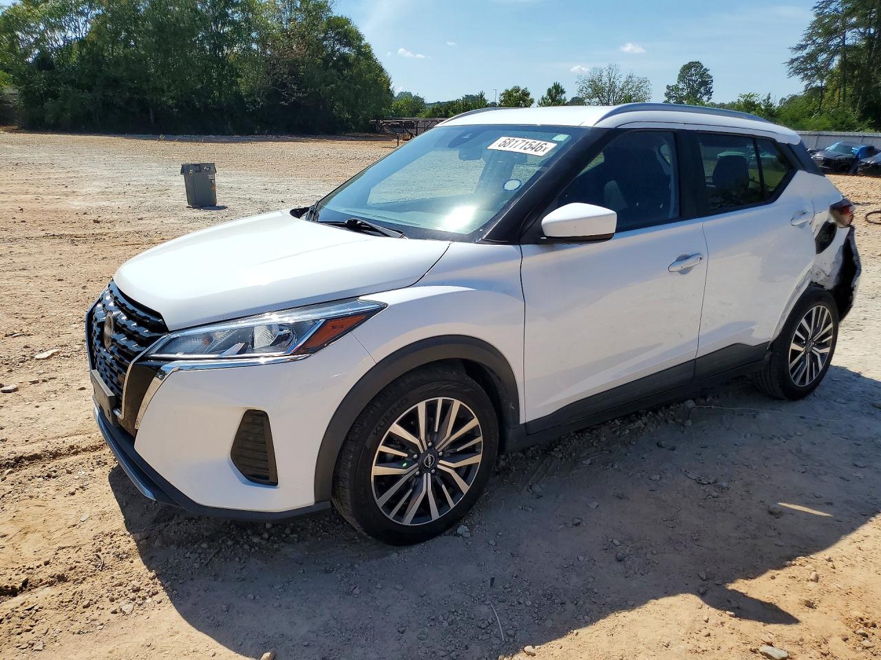 2022 NISSAN KICKS SV - The auction photograph.